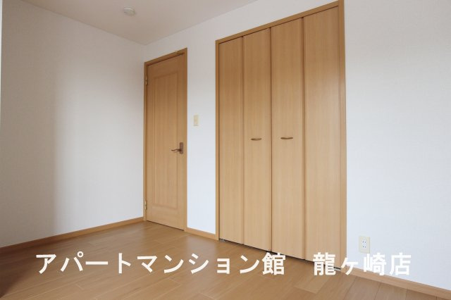 グリシーヌ・パレⅡCの寝室