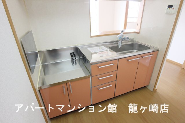 グリシーヌ・パレⅡCのキッチン