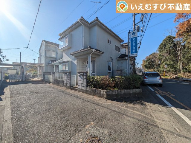 熊谷市江南中央3丁目　中古戸建の前面道路含む現地写真