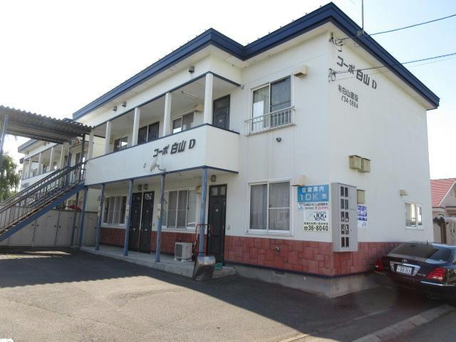 コーポ白山の外観