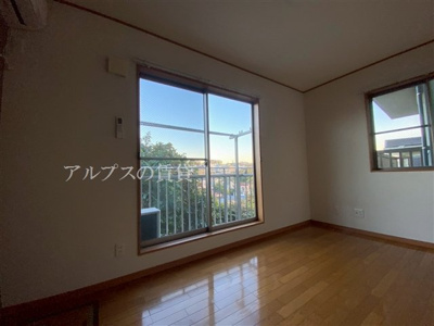 【洋室】 | ハイツ霞ヶ丘