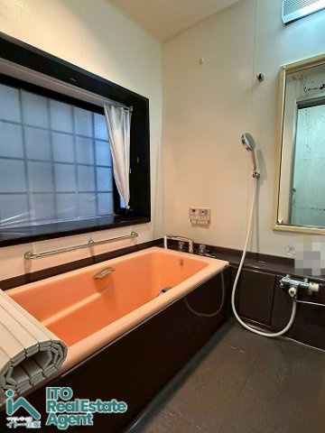 下鴨南茶ノ木町 中古戸建の浴室