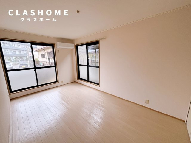 ソレイユ・トシ　　 刈谷市近郊の賃貸はクラスホームの洋室