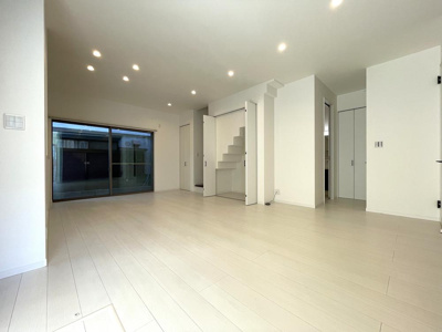 【居間・リビング】 | 西宮市　川添町　中古戸建