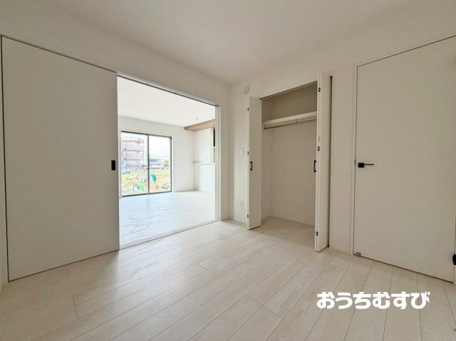 春日井市牛山町(全1棟)の洋室