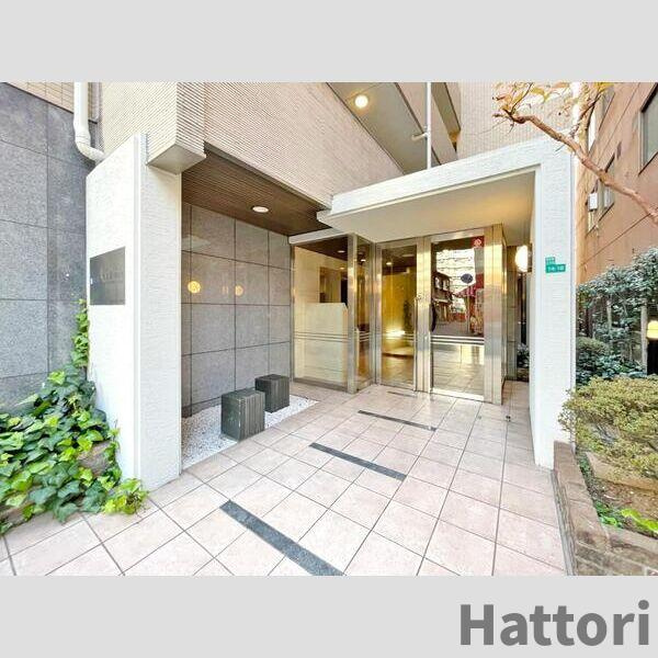 S-FORT新大阪ravirのエントランス