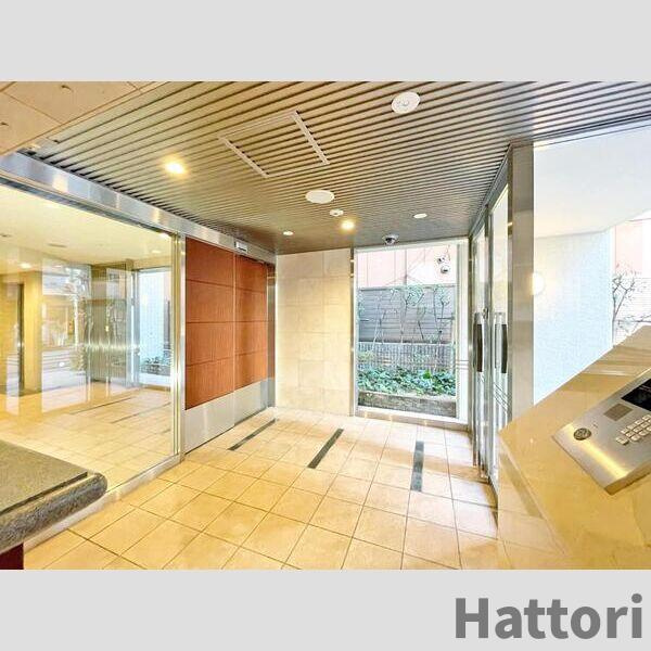 S-FORT新大阪ravirのロビー