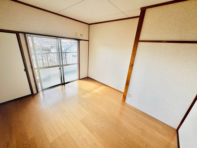 垣根マンションの洋室