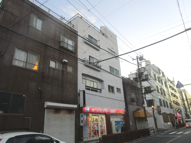 台東区千束４丁目のビルの外観