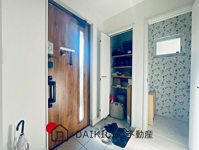 【玄関】 | 鴻巣市新宿2丁目　中古戸建