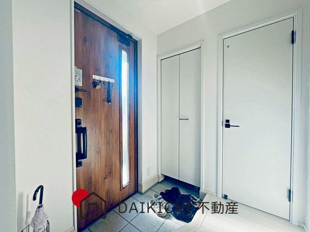 【玄関】 | 鴻巣市新宿2丁目　中古戸建