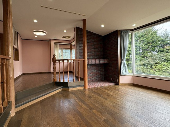 【居間・リビング】 | 東急天城高原別荘地　戸建