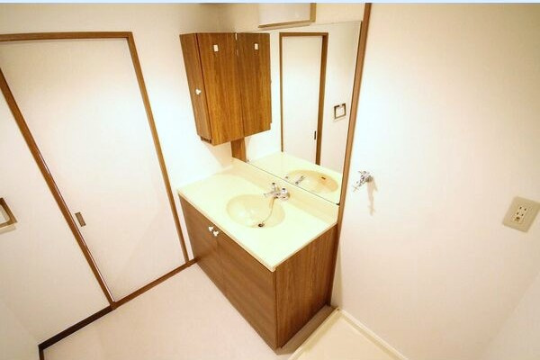 三旺マンション第２社台の洗面所