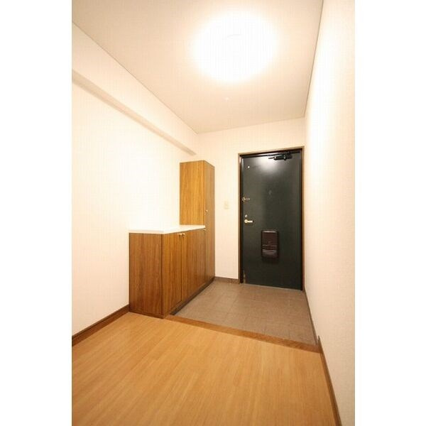 三旺マンション第２社台の玄関