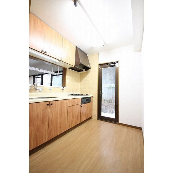 三旺マンション第２社台のキッチン