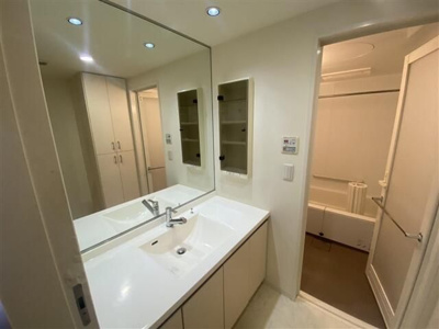 【洗面所】 | レーベンリヴァーレリバー・スイート