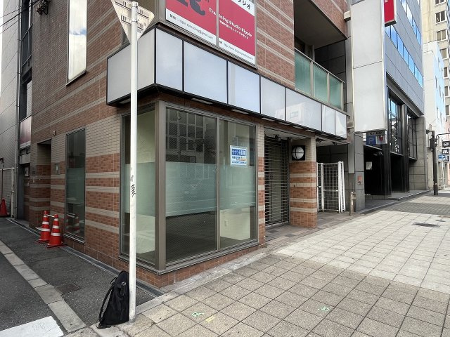 大阪市北区浪花町の店舗事務所