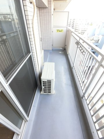 アーバンパーク行徳 のバルコニー