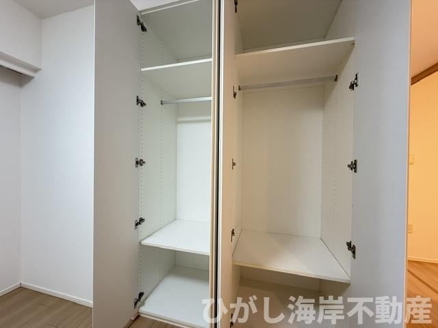 リストレジデンス茅ヶ崎海岸の収納|新規リフォーム完了！　各居室　収納スペース付き