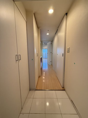 【玄関】 | レジディア神戸磯上