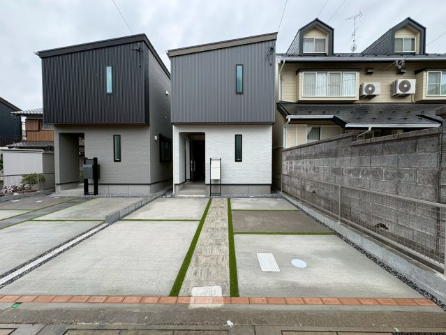 新築戸建　岐阜市加納南陽町　全2区画分譲の駐車場|■駐車場　■ヤマダ不動産　株式会社リライフ　
■夢のマイホーム購入をフルサポートします！