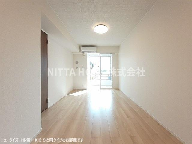 ラフテルの居間・リビング|【イメージ写真】リビング広々１３．３帖◇アイランドキッチン採用