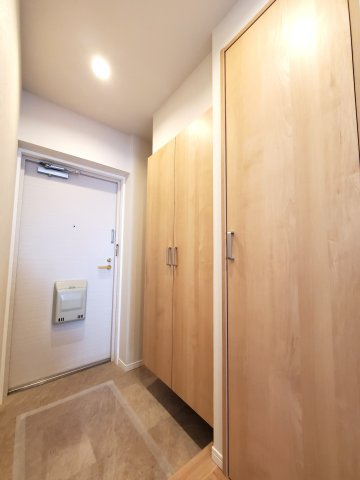 藤和シティコープ三郷の玄関|シンプルで使いやすい玄関です