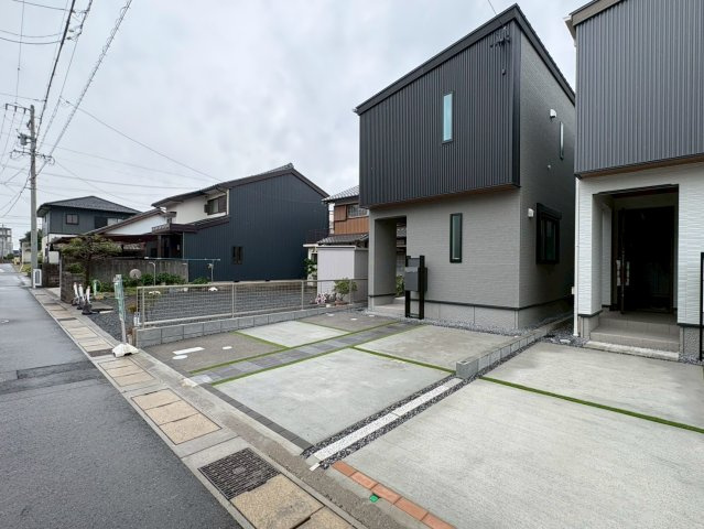 新築戸建　岐阜市加納南陽町　全2区画分譲の駐車場|■駐車場　■ヤマダ不動産　株式会社リライフ　
■夢のマイホーム購入をフルサポートします！