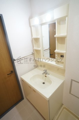 ファミール安倉の浴室|参考、同建物・反転間取りの号室