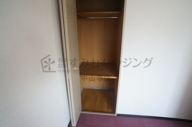 ファミール安倉のトイレ|参考、同建物・反転間取りの号室