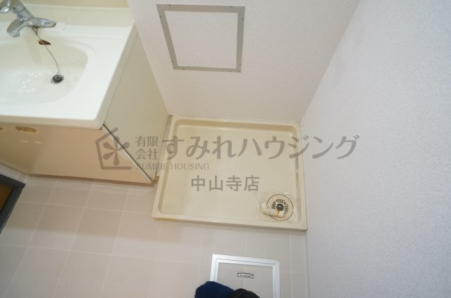 ファミール安倉のバルコニー|参考、同建物・反転間取りの号室