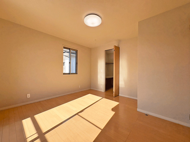 名取市増田9丁目の洋室