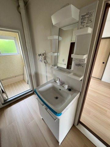 神陵台北住宅68号棟の洗面所