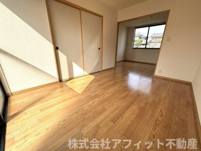 【居間・リビング】 | グランディール | LDK12帖　※写真はイメージです