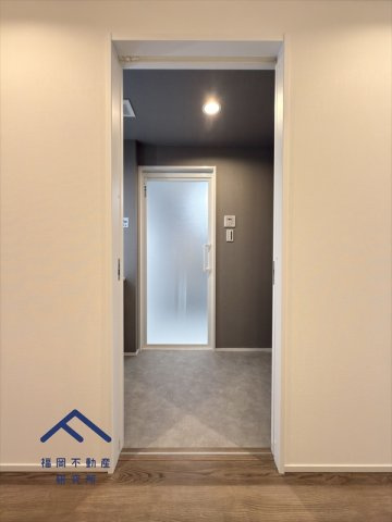 エイリックタウン箱崎公園ファミリア EAST棟の洋室