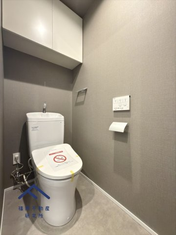 エイリックタウン箱崎公園ファミリア EAST棟のトイレ