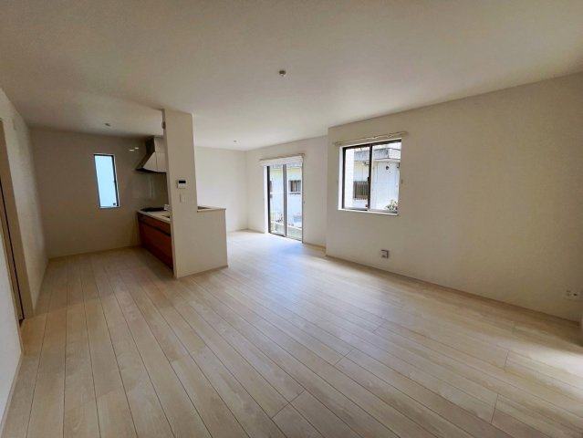 うるま市字川田の新築一戸建の居間・リビング|LDK17.8帖