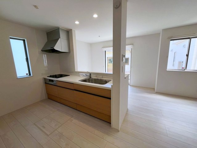 うるま市字川田の新築一戸建のキッチン