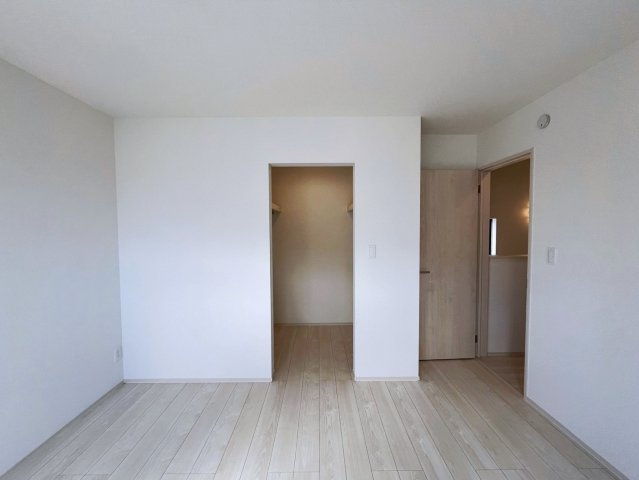 うるま市字川田の新築一戸建の収納|ウォークインクローゼット