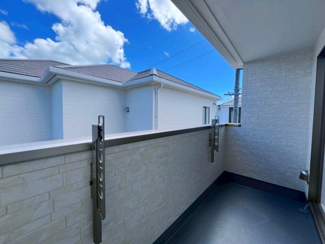 うるま市字川田の新築一戸建のバルコニー