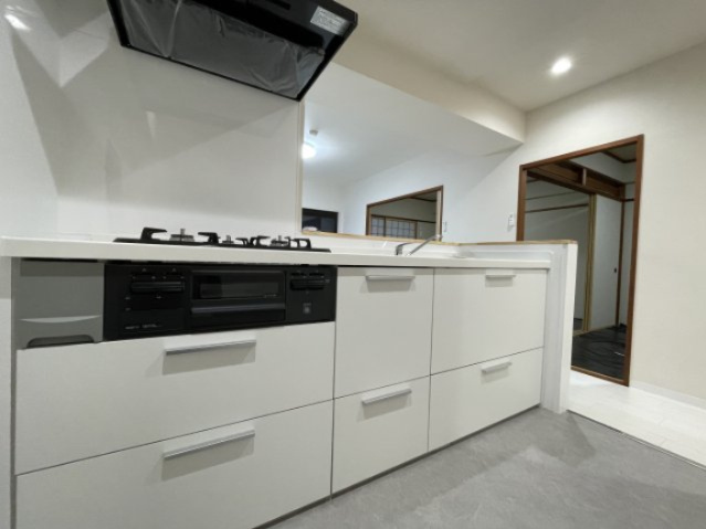 ネオハイツ並木のキッチン|ガスは都市ガスです♪コンロ付の新品キッチン、気持ちよくお使い頂けます(^^)/