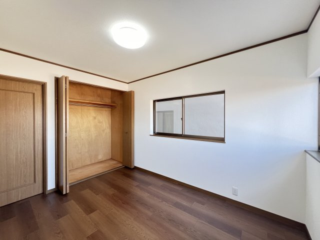 香芝市北今市6丁目の寝室|寝室６帖　クローゼット付き