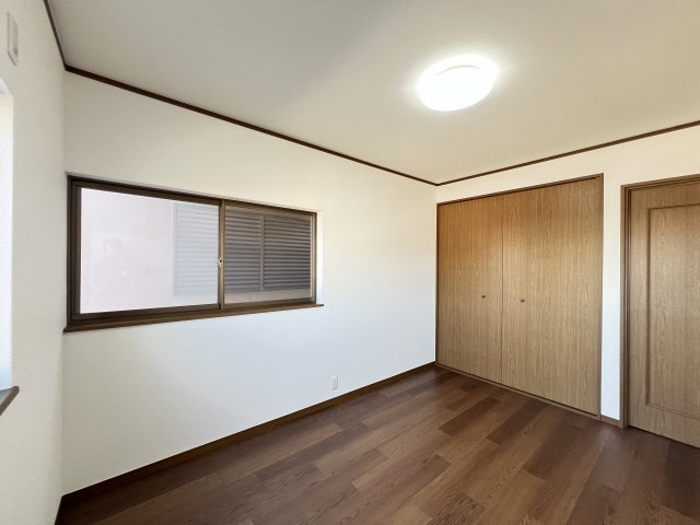 香芝市北今市6丁目の洋室|洋室６帖　クローゼット付き