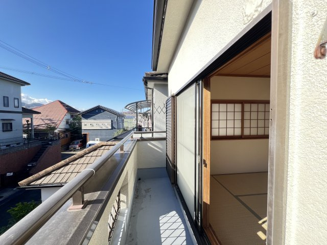 香芝市北今市6丁目のバルコニー|和室に面したバルコニー