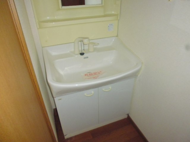 グランベリーＡの独立洗面台|洗髪洗面化粧台