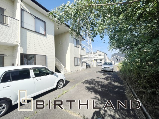 想定賃料年240万　想定利回り11.48％　木造アパート1棟の外観