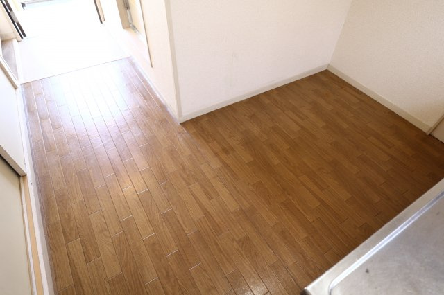 レシア西舞子の居間・リビング