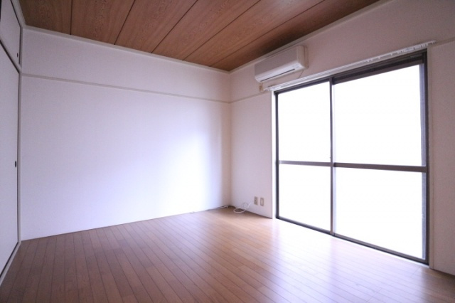 レシア西舞子の寝室