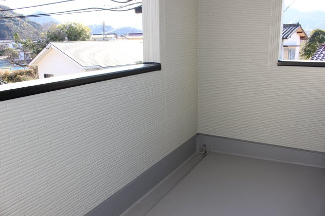 小倉南区徳吉東4丁目のバルコニー