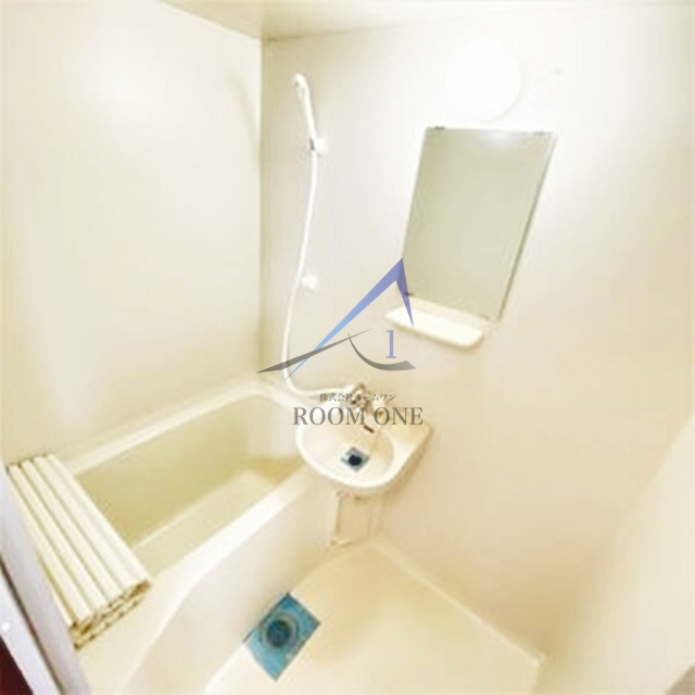 ファミーユ生麦の浴室|お風呂です。